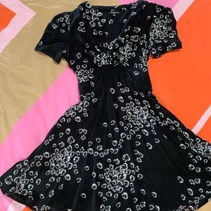 Retro Style Silk Summer Dress with Hibiscus print